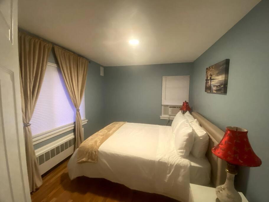 Cozy Boston Getaway Apartment! Free Parking Екстериор снимка